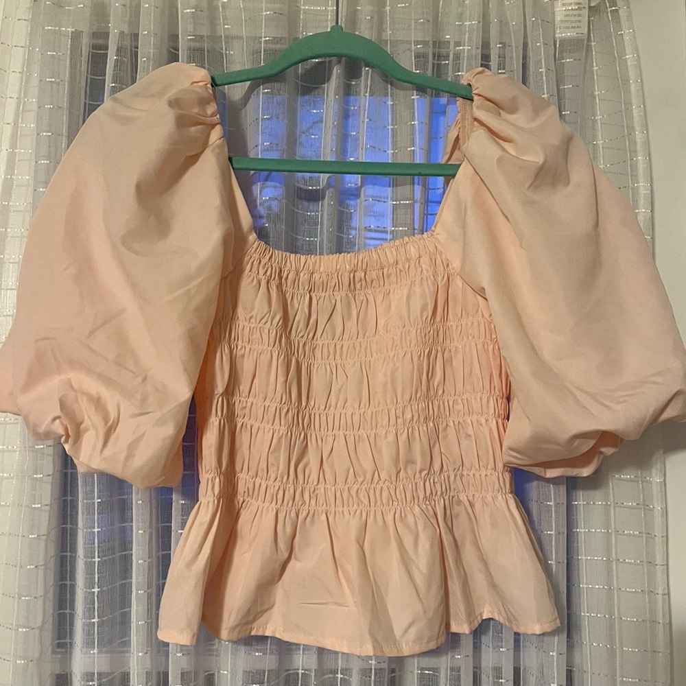 NWT FRANCESCA’S COLLECTION MIAMI WOMEN’S PUFF SLEEVES TOP